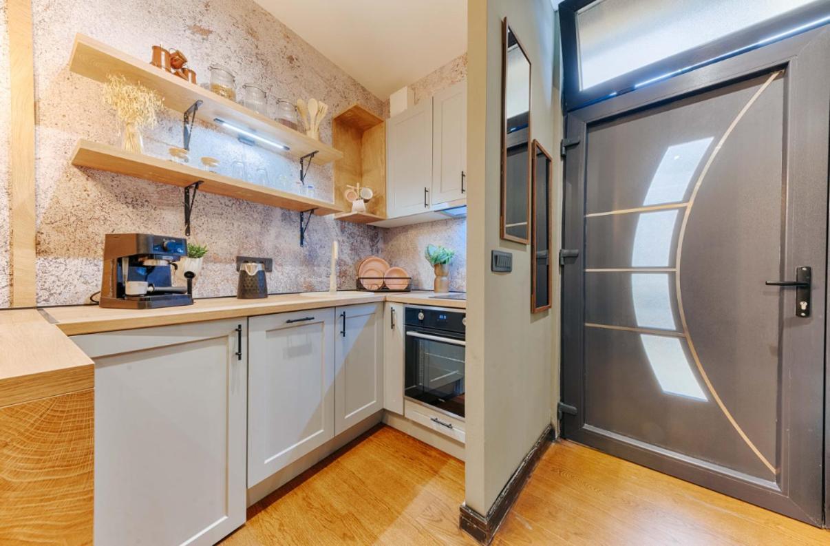 La Vida Apartments バール エクステリア 写真